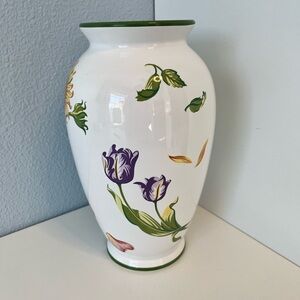 Tiffany & Co. “Tiffany Petals” Ceramic Vase 1998 Made in Portugal 10 1/2” Tall